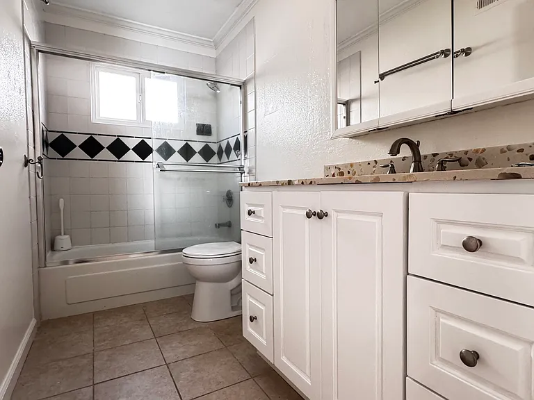 6150 Everglades Ct — Photo 12