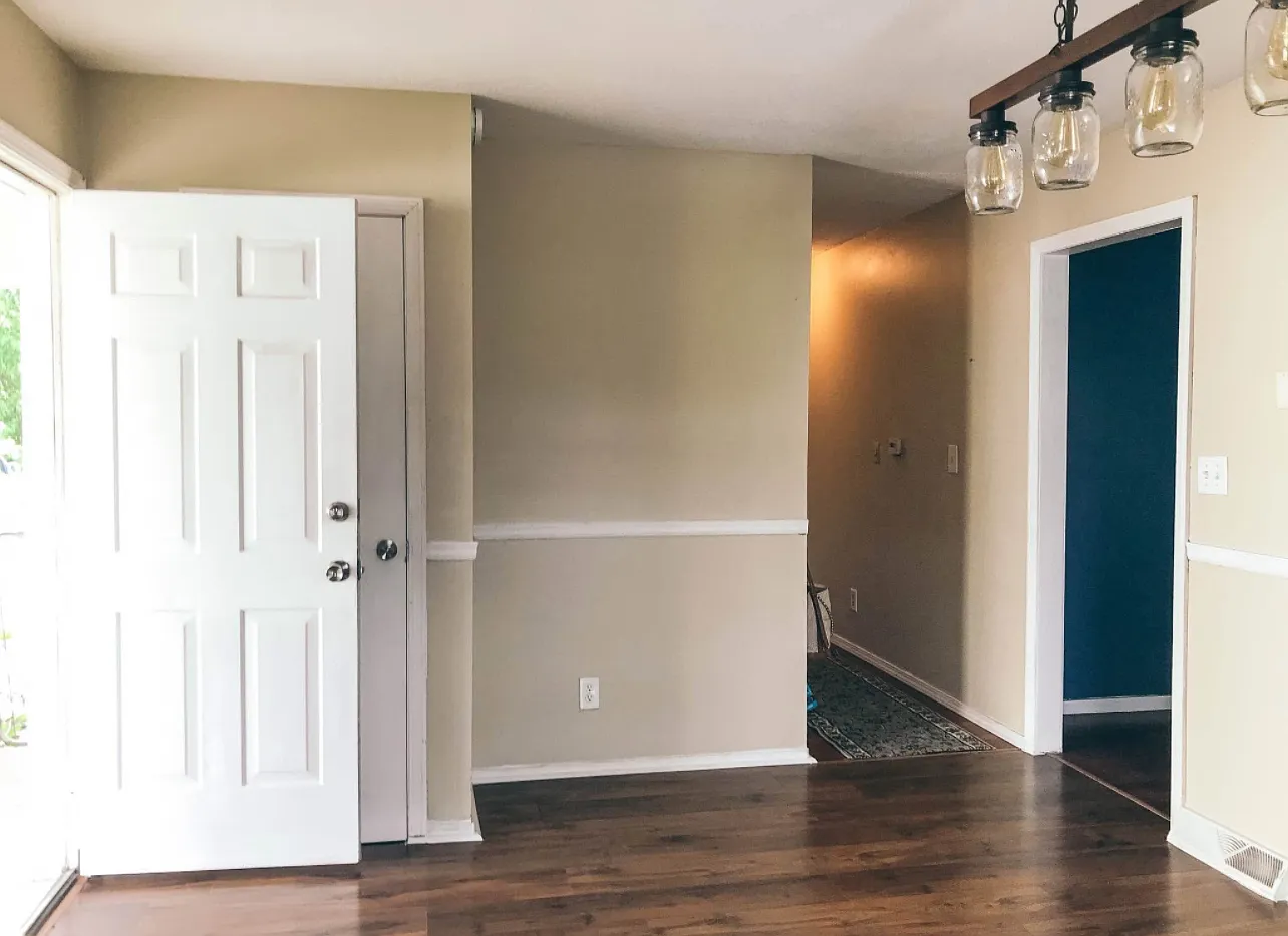 5 bed, 2016 sqft, $1,500 — Photo 2