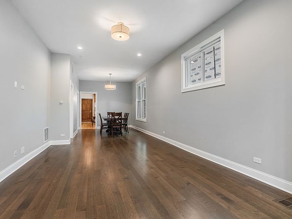 5th image of 1825 W Berenice Ave #1