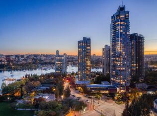 388 Drake St #2101, Vancouver, BC V6B 6A8