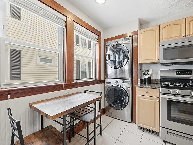233 Lowell St #1 — Photo 6