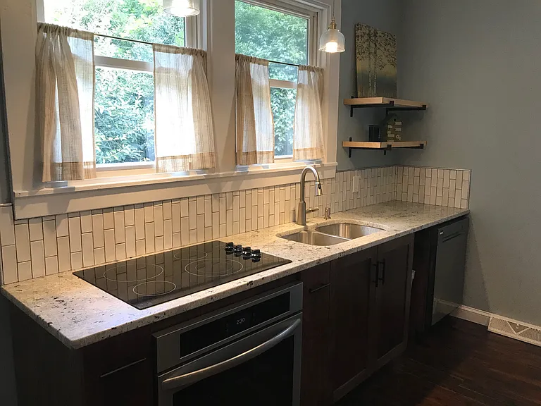 106 Pine St — Photo 2