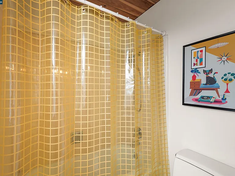 8021 Shay Dr — Photo 25