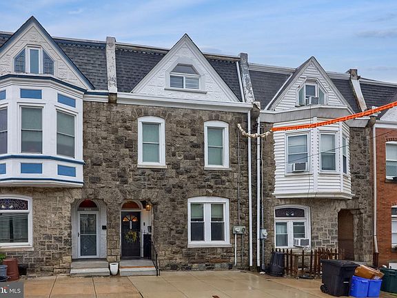 4th image of 3832 Manayunk Ave