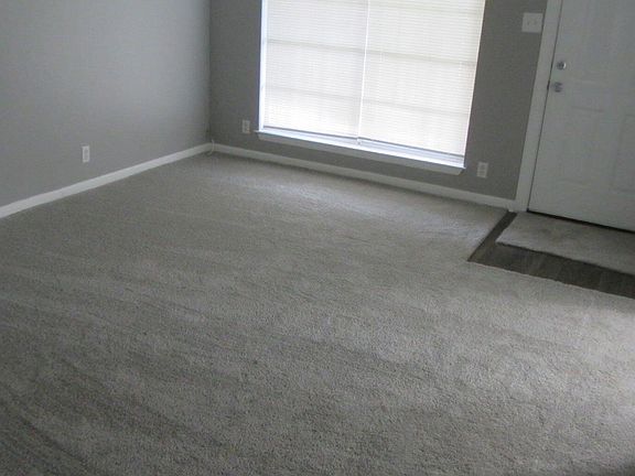 3rd image of 3820 Monterey Dr