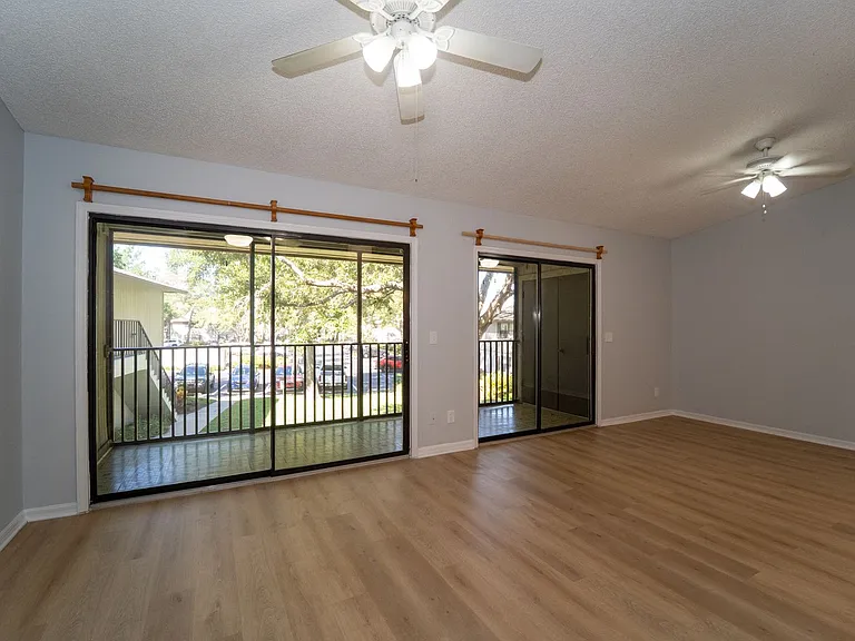 14 Santiago Ct — Photo 5