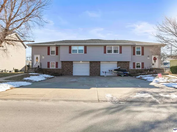 1327 Park St, Blair, NE 68008