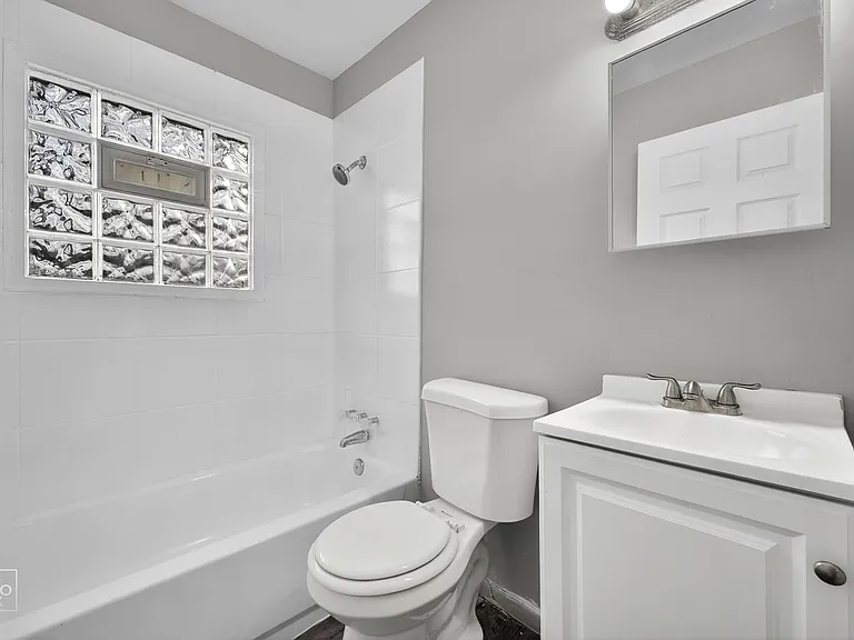 13041 S Eberhart Ave — Photo 9