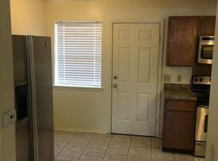 1028 N Betty Jo Dr, Fayetteville, AR 72701