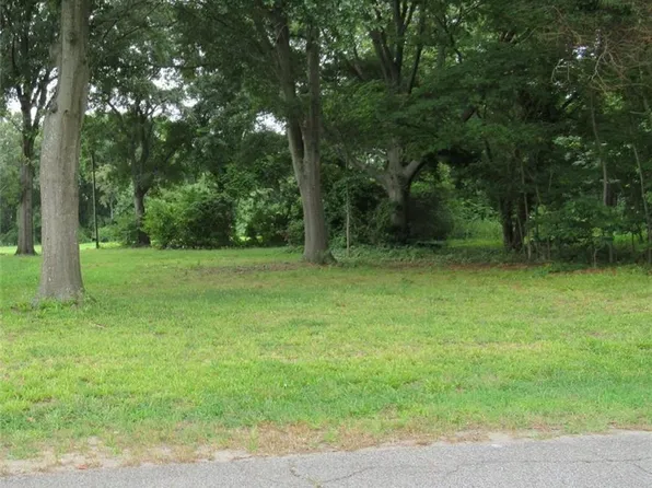 3402 Channel Ave, Portsmouth, VA 23703