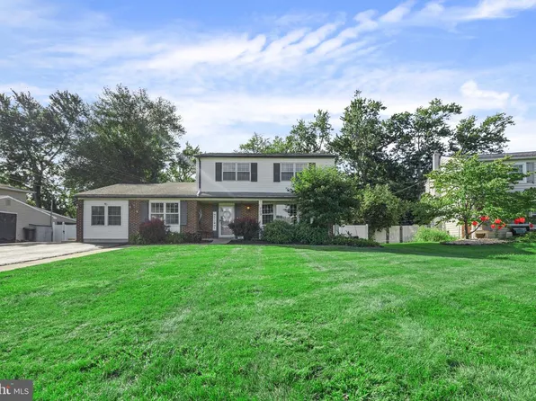 709 S Olds Blvd, Fairless Hills, PA 19030
