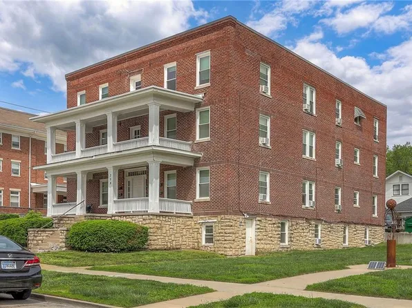 204 E Franklin St, Liberty, MO 64068