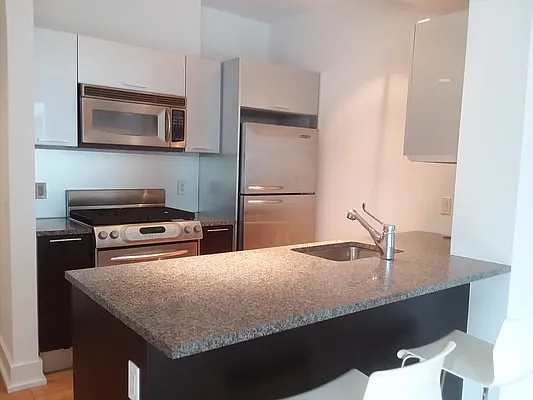 Sold by Elite View Realty Inc | media 13