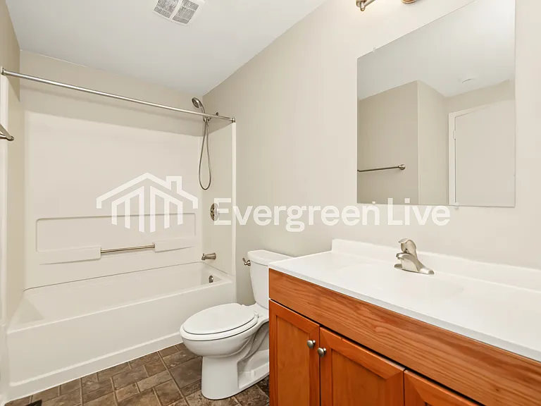 205 Tulip Dr — Photo 12