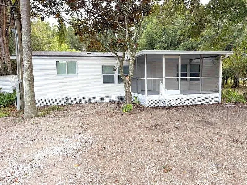2 bed, 2.0 bath, 1306 sqft, $1,999 — Photo 2