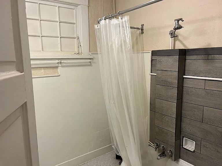 240 N McNeil St #3 — Photo 11