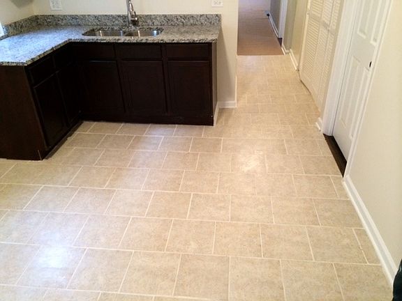 3rd image of 6814 S Saint Lawrence Ave #1
