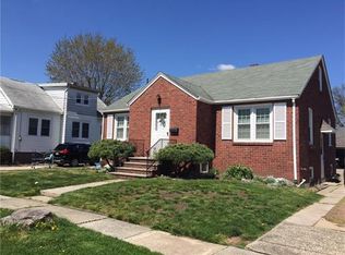 18 Warner St, Fords, NJ 08863