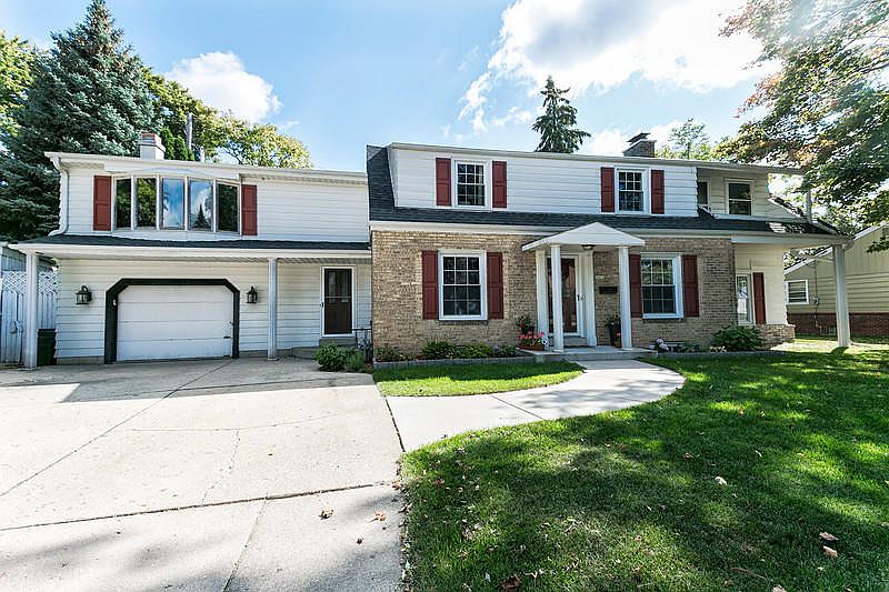 1st image of 3416 S Crandon Pl