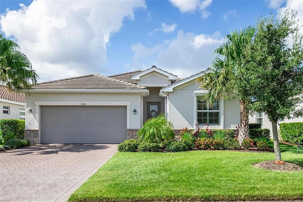 4 bed, 3.0 bath, 2006 sqft, $3,175 — Photo 1
