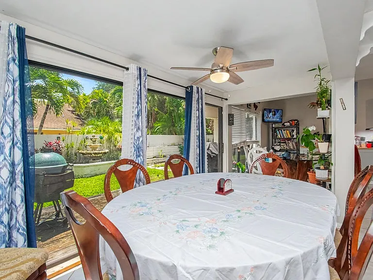 7678 Solimar Cir #0 — Photo 25