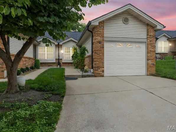 205 Fawn Meadow Ct, O'Fallon, MO 63366