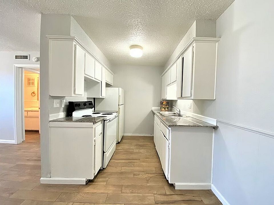 Ridgewood Village Kitchen 2.2026