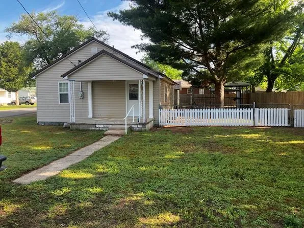 423 W McKinley Ave, Bernie, MO 63822