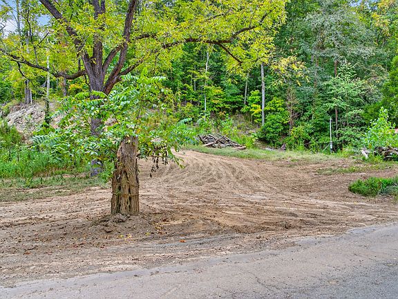 5th image of 2480 Claylick Rd
