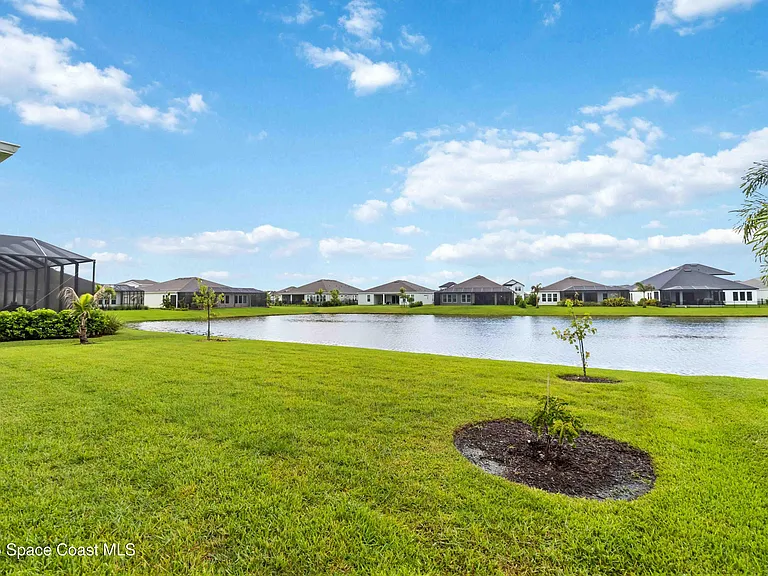 3256 Kamin Dr — Photo 32