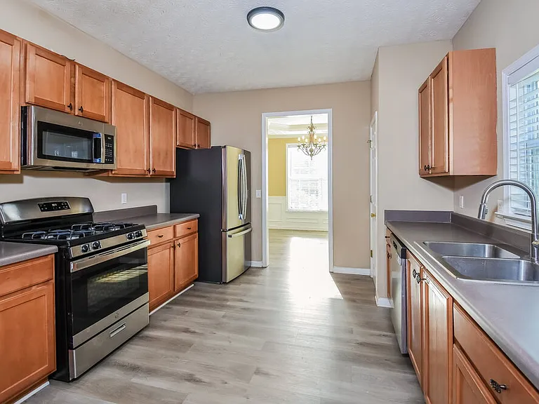 934 Mill Creek Ave — Photo 10