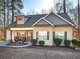 212 Griffis Dr, Stem, NC 27581