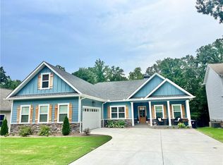 566 Clinton Dr, Temple, GA 30179