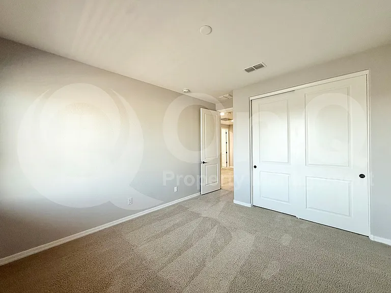 1007 E Buffalo St — Photo 22
