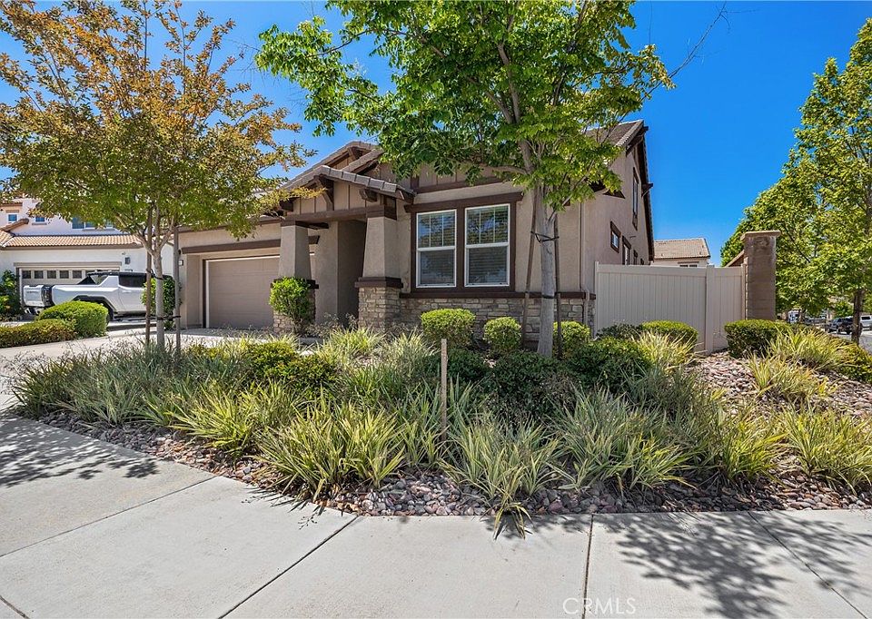 1st image of 24261 Pistachio St