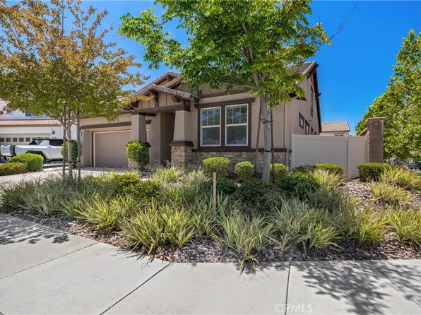 24261 Pistachio St, Murrieta, CA 92562