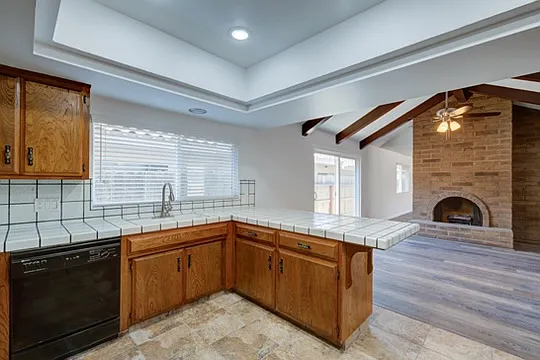 6460 N Remington Ave — Photo 6