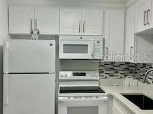 126 Southampton Sq #126-B, West Palm Beach, FL 33417