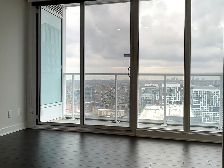 19 Bathurst St #3105 — Photo 3