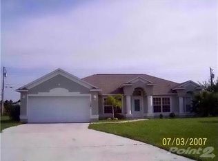1081 SW McCracken Ave, Port Saint Lucie, FL 34953