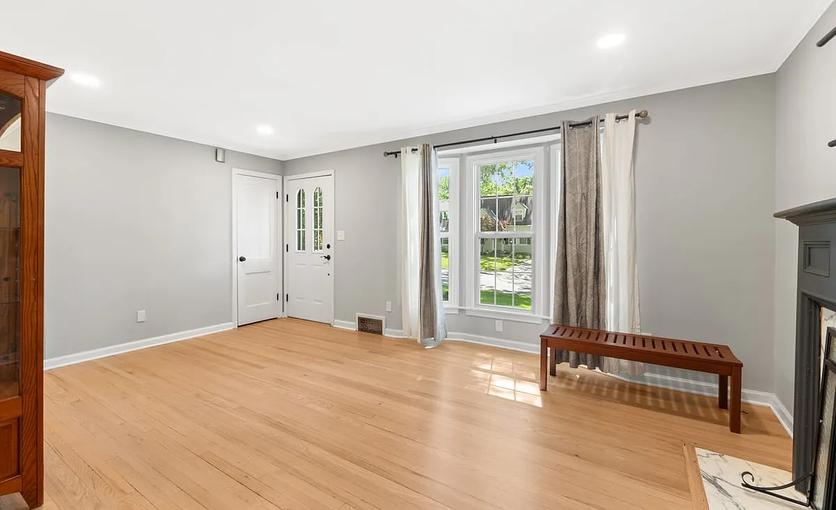 4 bed, 1892 sqft, $3,750 — Photo 4