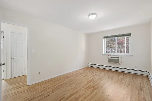 Rented by Compass | media 14