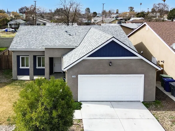 10744 Daisy Way, Armona, CA 93202