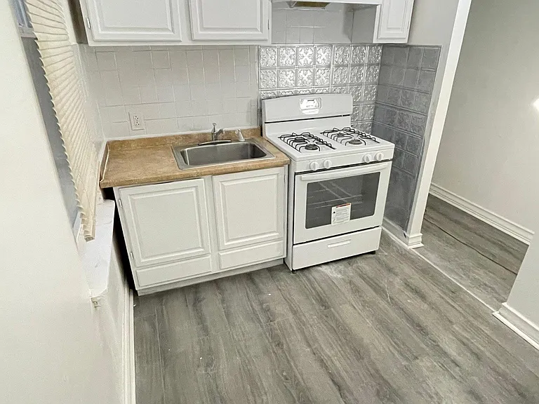 3842 N Park Ave #2 — Photo 12
