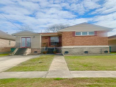 4221 Haring Rd, Metairie, LA, 70006