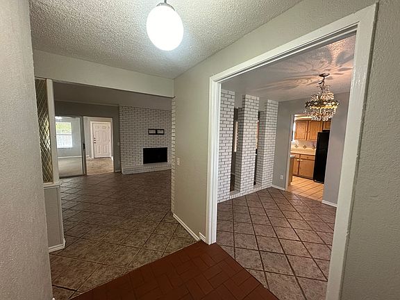5th image of 1206 Berkeley Dr