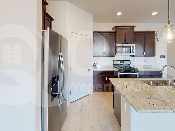 3rd image of 10664 W Golson Dr