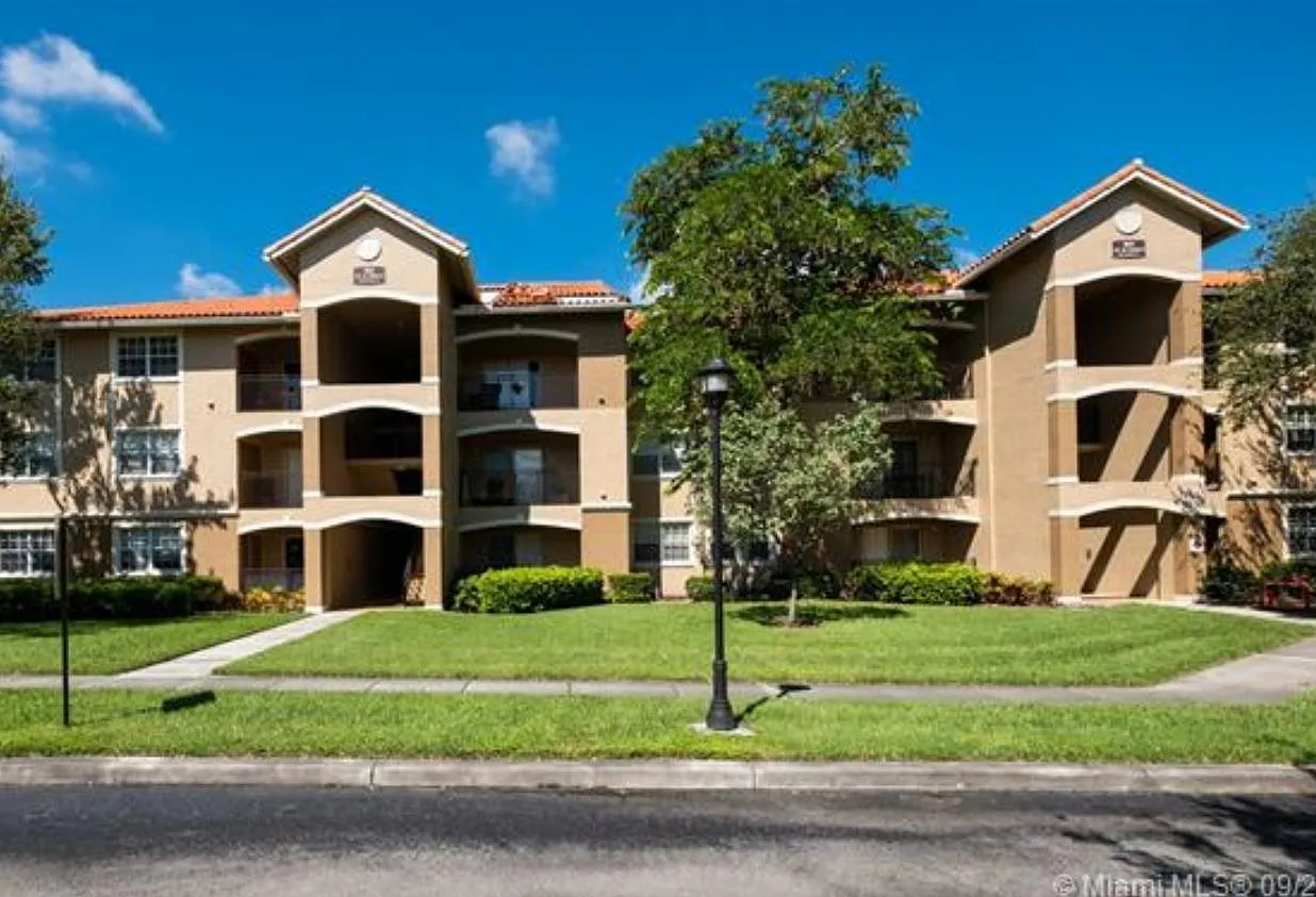 1 bed, 800 sqft, $1,875 — Photo 1