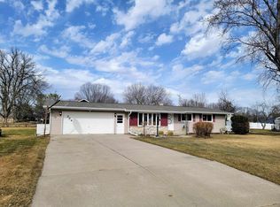 224 Dorothy Dr, Manawa, WI 54949