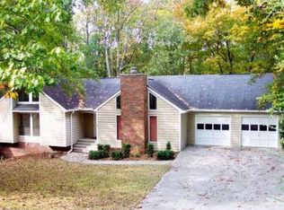 220 Saratoga Dr, Lawrenceville, GA